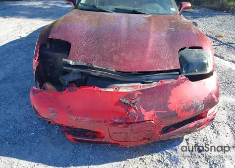 2002 Chevrolet Corvette из США, поврежденный, VIN 1G1YY22G925121092